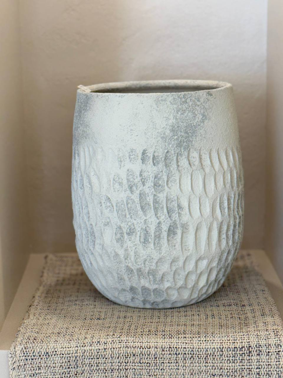 گلدان کنده کاری